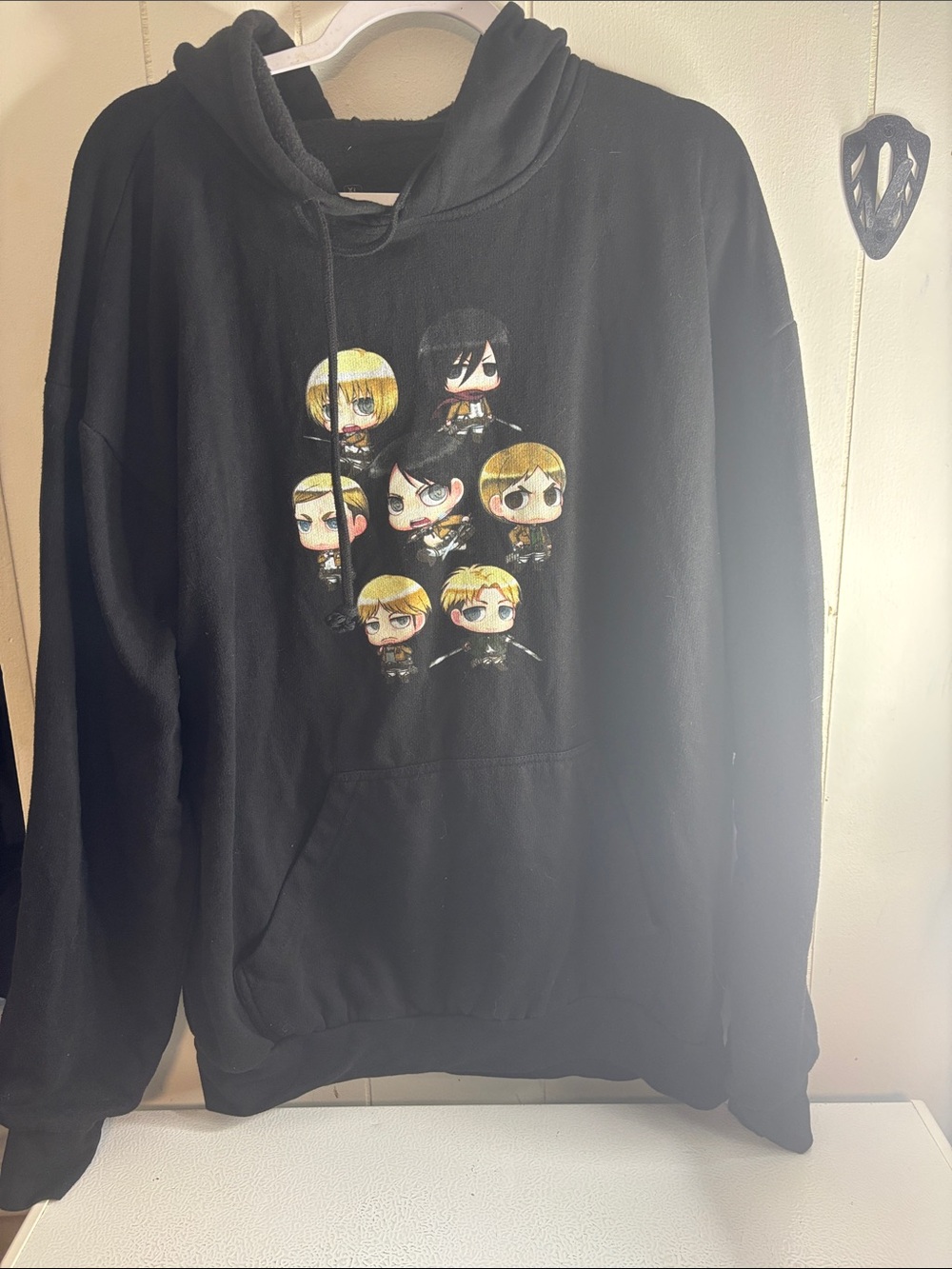372 - Black Graphic Pullover Hoodie - Unbranded